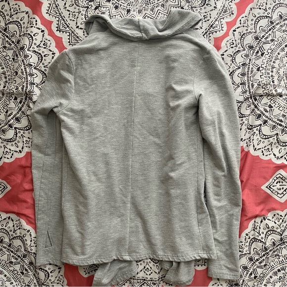 Light Gray Green Tea Open Cardigan - Picture 5 of 8